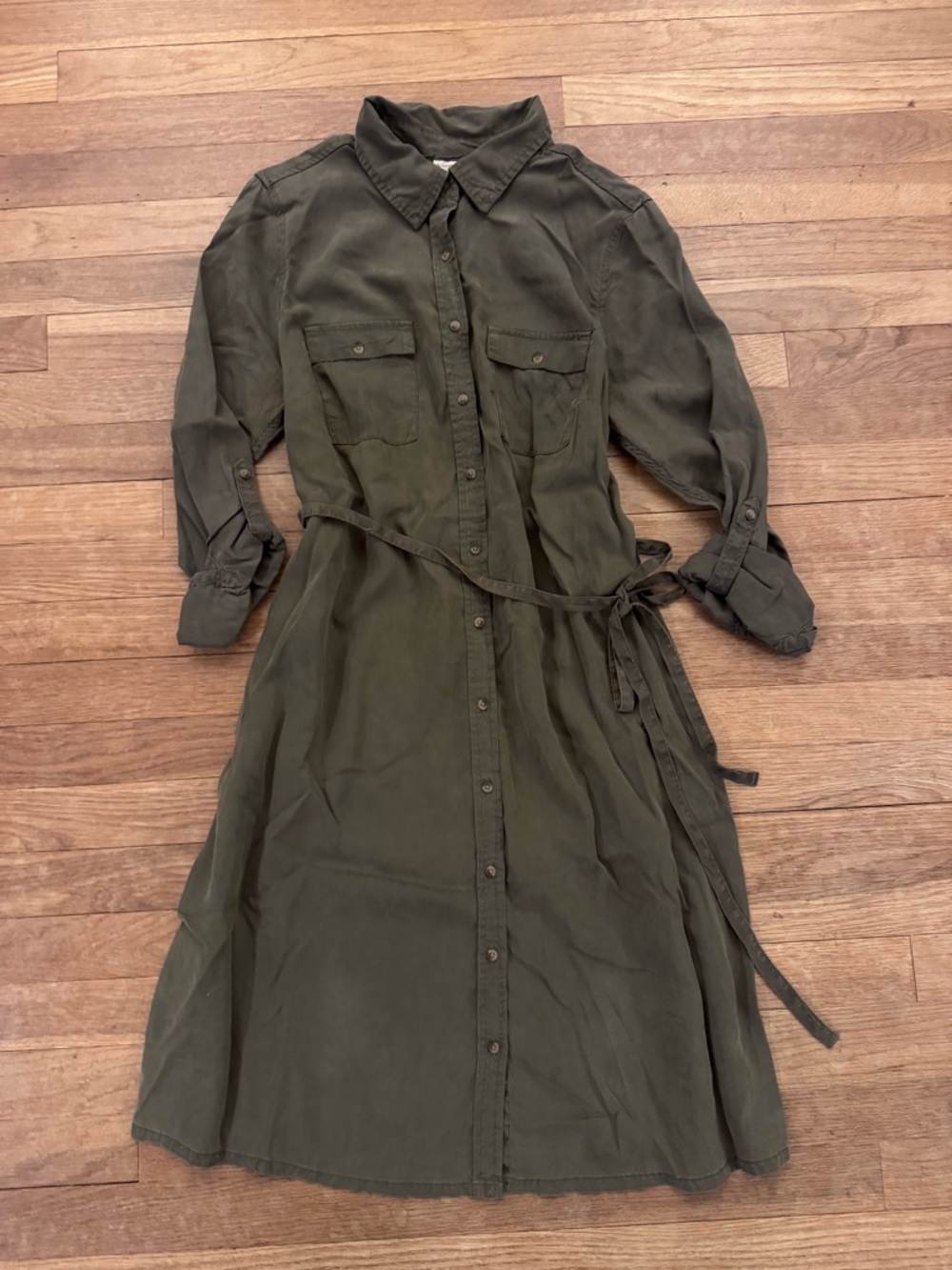 Liz Lange Maternity Women's Olive Green Midi Shirt Dress - Size M
 b27